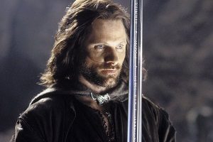 Viggo Mortensen sword fightning in Lord of The Rings Facts